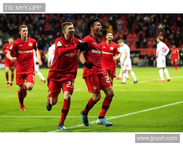 90柏林与柏林联的激烈对决揭示德甲新赛季的竞争格局与球队实力对比